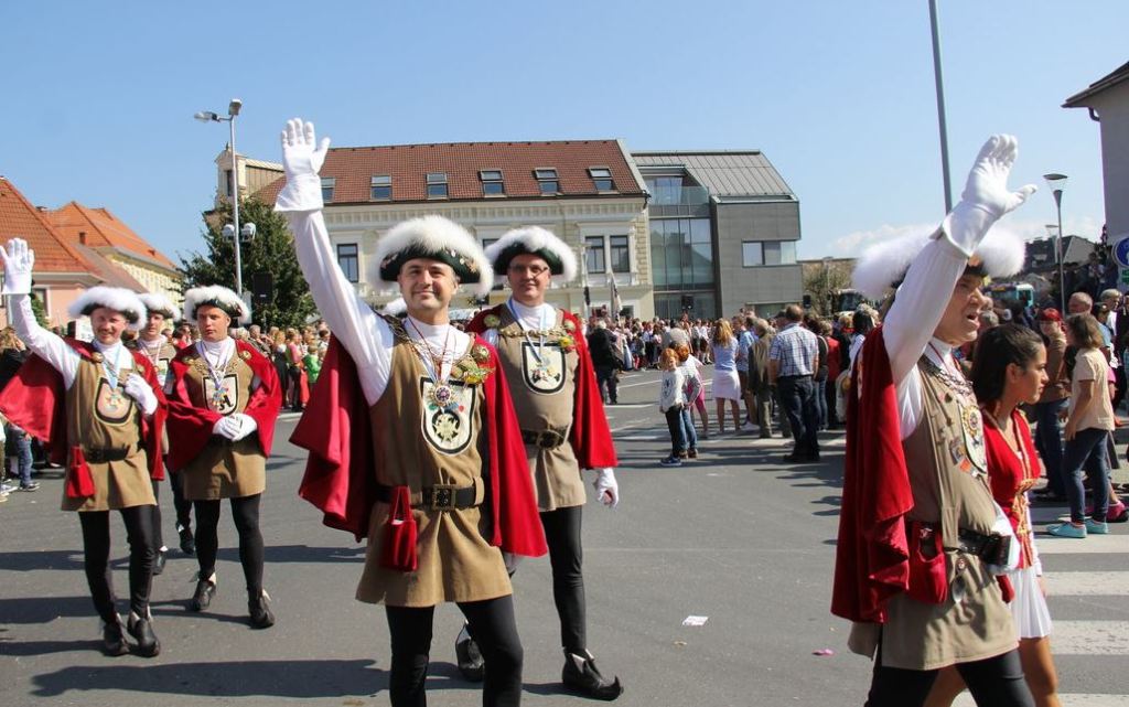 fasching-stveit-wiesenmarkt-03